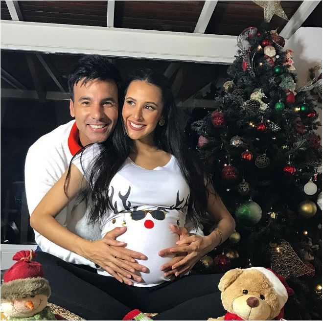 los-actores-juan-carlos-garcia-y-yuvanna-montalvo-celebran-la-navidad-y-esperan-la-llegada-de-su-bebe