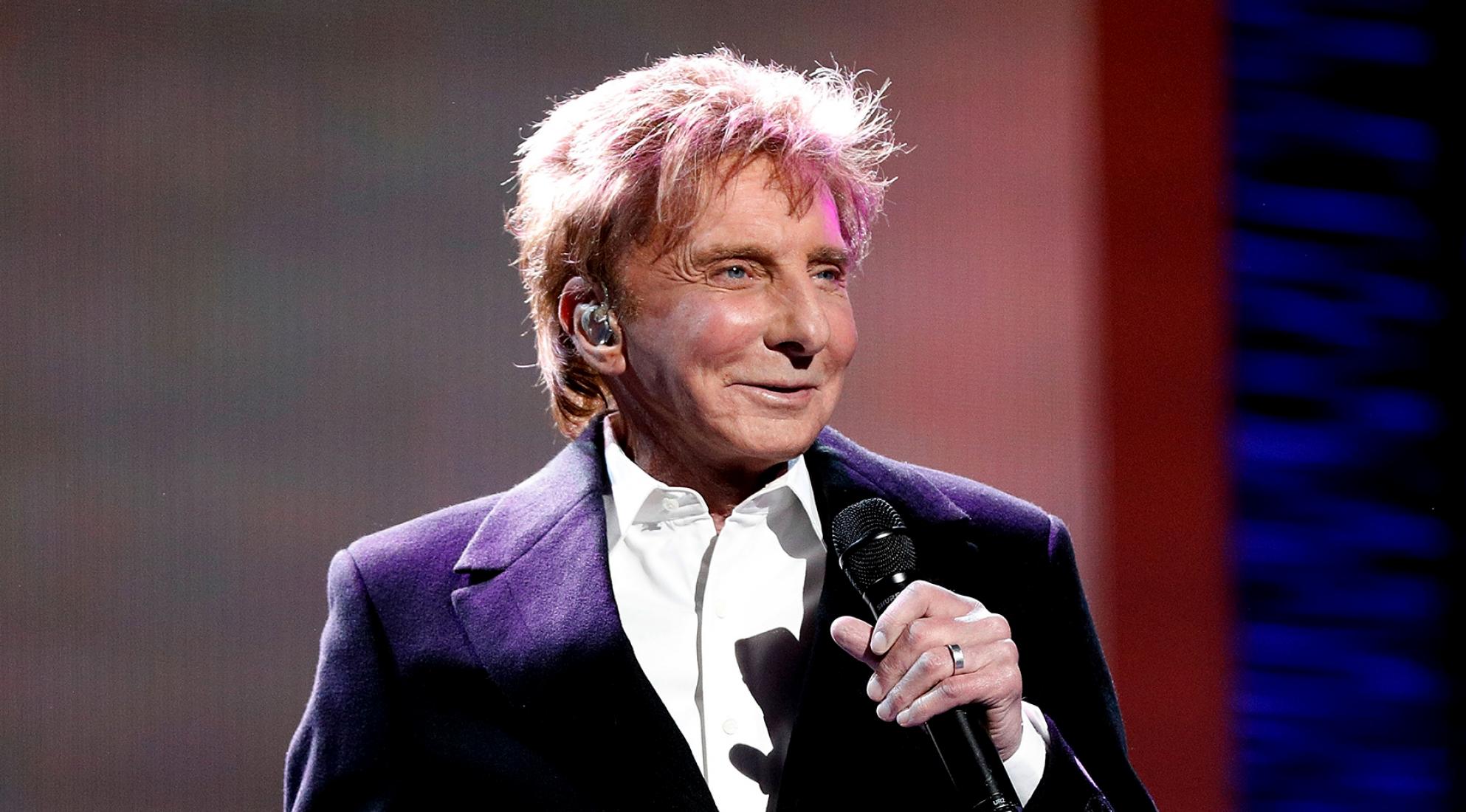 Barry Manilow Fue Hospitalizado De Emergencia   Barry Manilow  