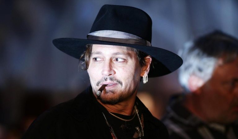 Johnny Depp volvería a interpretar a Jack Sparrow en el regreso de “Piratas del Caribe” ??