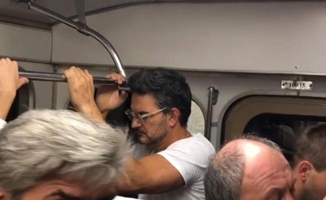 Ricardo Arjona se montó en el metro y nadie lo reconoció ? [Video]