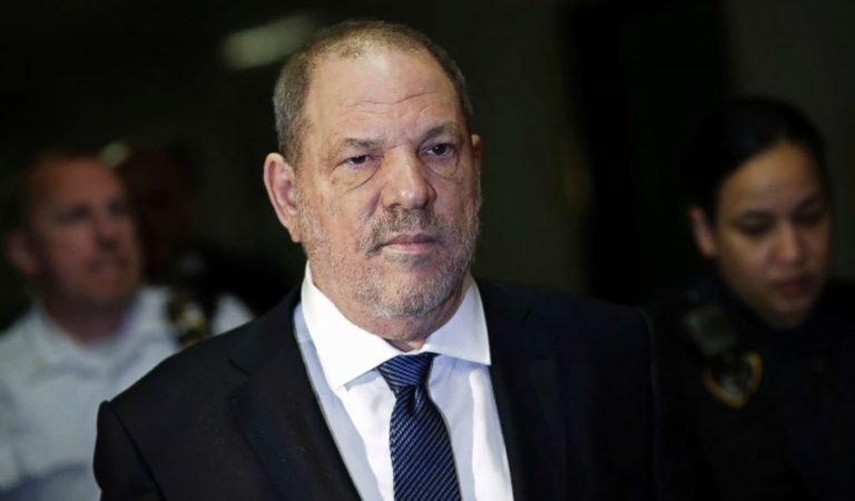 Harvey Weinstein, ya entre rejas, se enfrenta a un extenso juicio en Los Ángeles