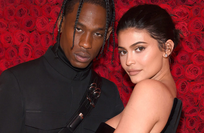 Kylie Jenner acusa a su novio de serle infiel ??