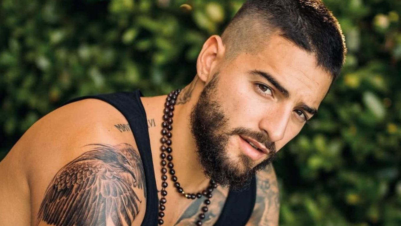 Sensual Y Sin Camisa Maluma Bailó Instinto Natural Video 6546