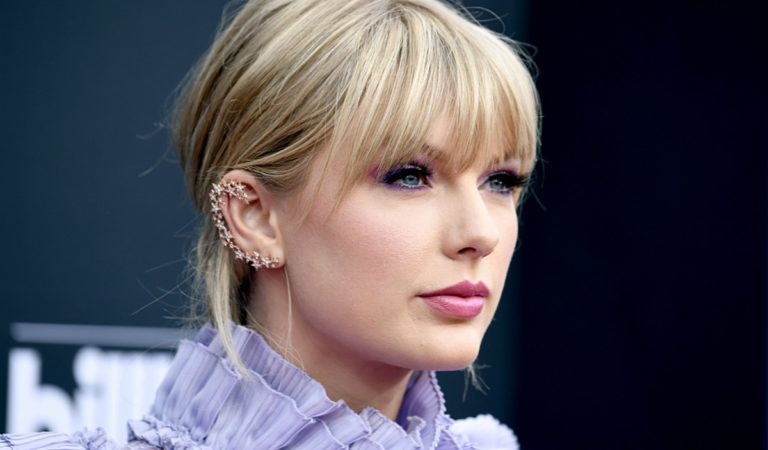 Taylor Swift debuta en la dirección de largometrajes para Searchlight Pictures