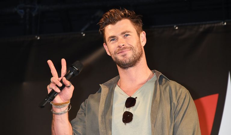 Chris Hemsworth está irreconocible en las fotos del set de la precuela de Mad Max