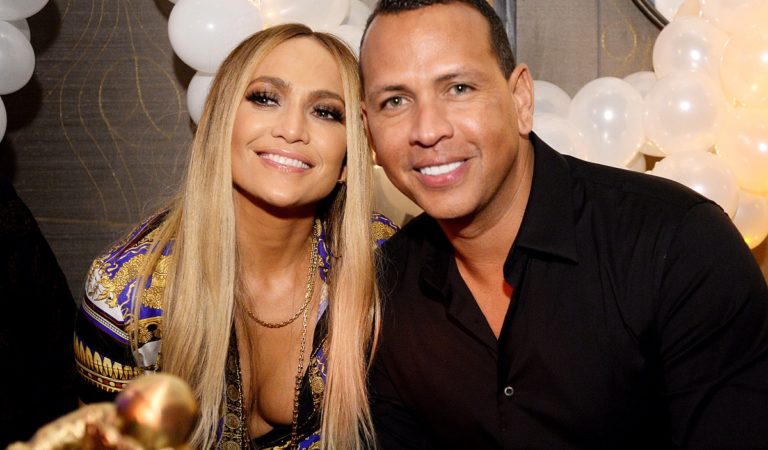 Jennifer Lopez confiesa que tuvo que ir a terapia de pareja con Alex Rodríguez