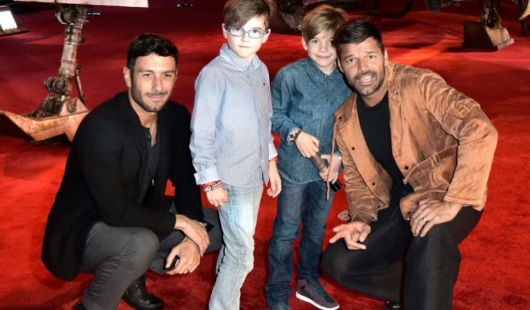 «¡Felicidades a los twins!»: Los hijos mayores de Ricky Martin se graduaron y festejaron con togas y birretes ??