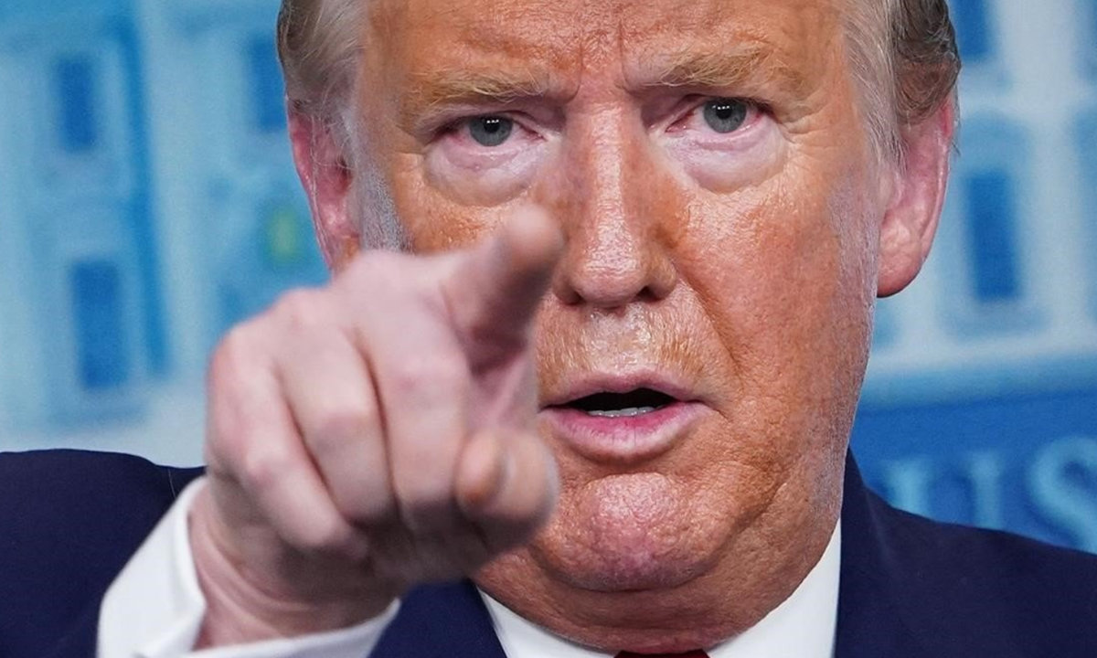 Es real la foto filtrada por Anonymous de Donald Trump desnudo? Aquí la  respuesta