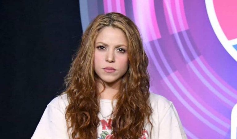 Shakira está envuelta en temas legales por demandar a dos raperos que la ofendieron con una canción ??