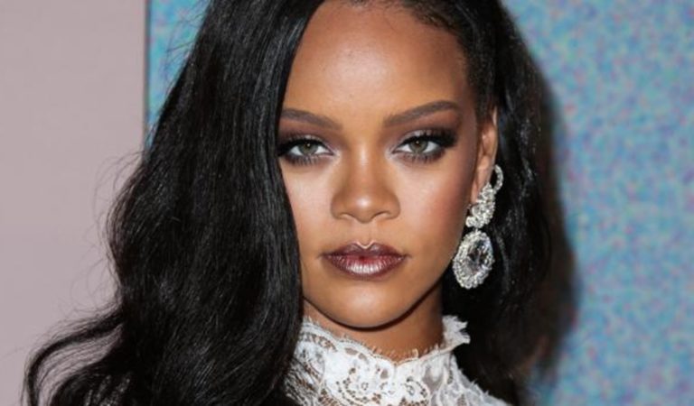 ¡Impresionante! Mira el parecido entre esta tiktoker y Rihanna ??