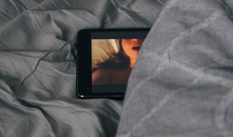 ¡Alerta hot! Porn Bcn, productora de cine para adultos retomó grabaciones y promete grandes sorpresas 