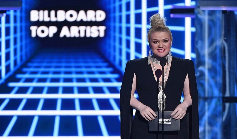 Pregrabado, buena música y distanciamiento: Así transcurrieron los Billboard Music Awards 2020