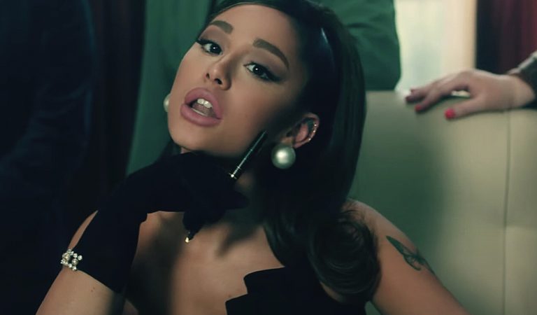 Ariana Grande gana las elecciones presidenciales en el video de “Positions” ???‍♀️