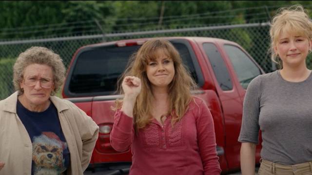 Netflix estrena tráiler de «Hillbilly, una elegía rural», una película cruda de la sociedad olvidada en  Estados Unidos
