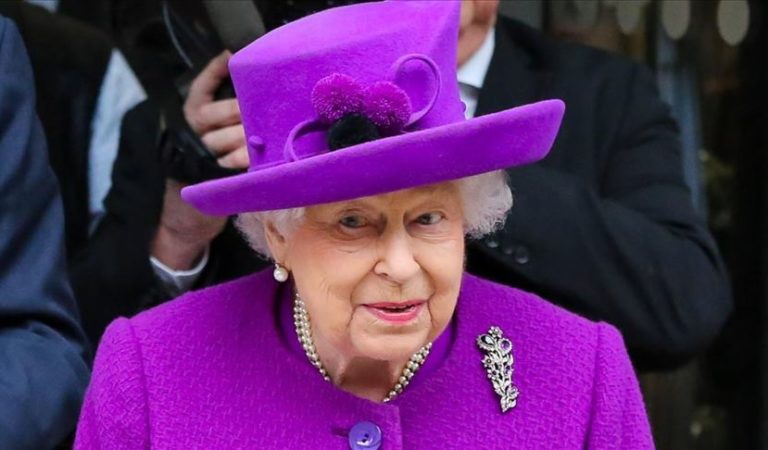 Para moverse sigilosamente: La reina Isabel II tiene túneles de escape en sus palacios ??