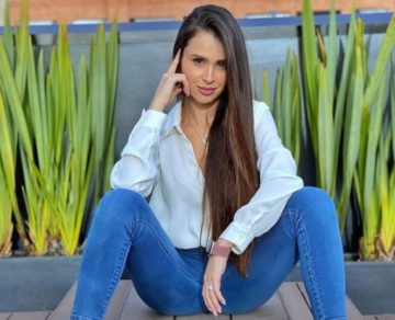 ¡Doradita y SENSUALÍSIMA! Rosmeri Marval posó con un traje de baño que