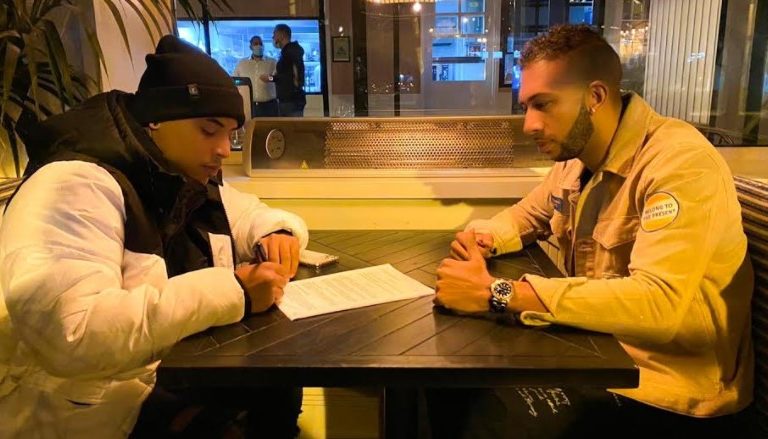 ¡Bravo! El rapero venezolano Scrop firmó con un agente FIFA 🎶🤝