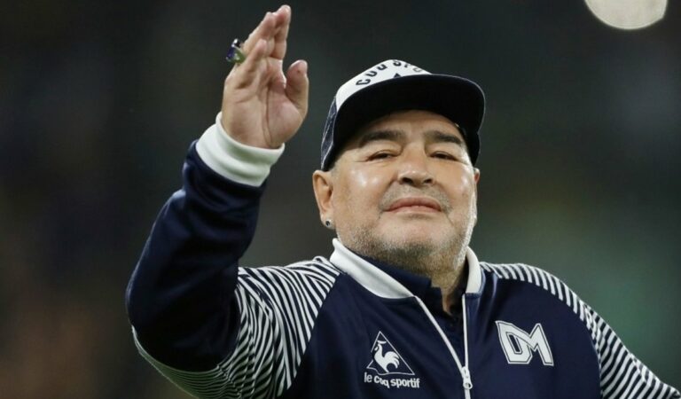 El día que Anonymous reveló un bochornoso secreto de Maradona