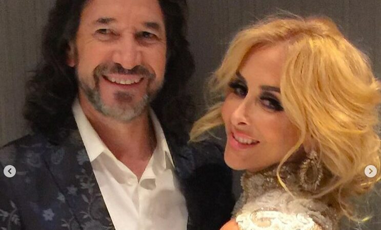 Esposa de Marco Antonio Solís compartió fotos inéditas para celebrar su aniversario con el cantante