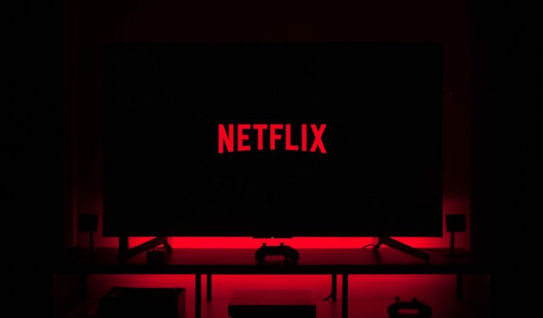 La película de Jennifer Garner, Edgar Ramírez y más: Los estrenos de Netflix en marzo