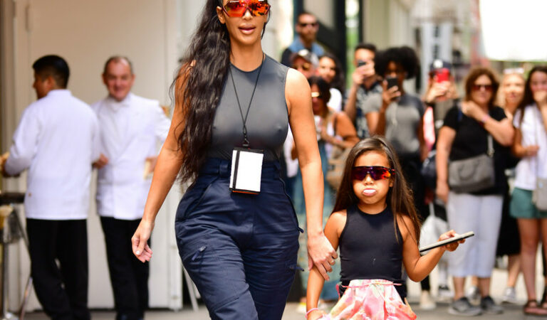 Kim Kardashian se molestó con los internautas: «No jueguen conmigo cuando se trata de mis hijos» ??