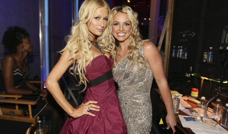 «La tratan como a una niña»: Paris Hilton no cree justa la tutela de Britney Spears ??