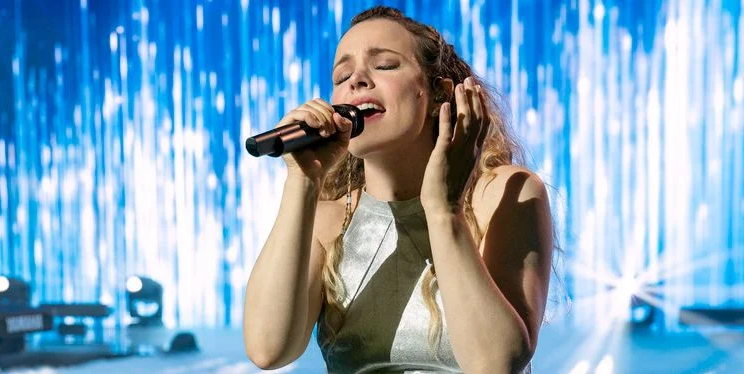 El pueblo real de la película «Eurovisión» de Netflix lanza una campaña independiente para los Oscars por «Husavik»