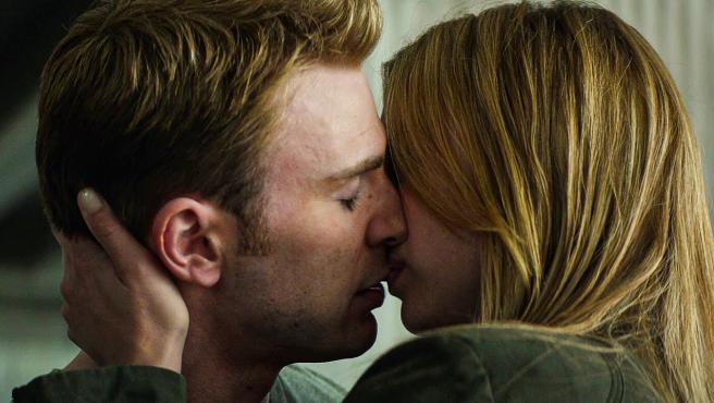 Emily VanCamp habla de su «incestuoso» beso con el Capitán América
