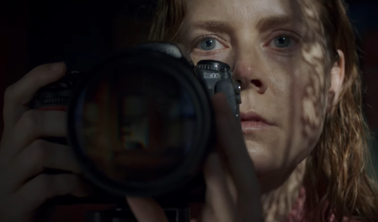 La mujer en la ventana: No te puedes confiar de tus ojos en el nuevo tráiler del thriller de Netflix