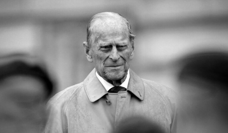 «Su Alteza Real falleció pacíficamente»: Anunciaron el deceso del príncipe Felipe a sus 99 años ??