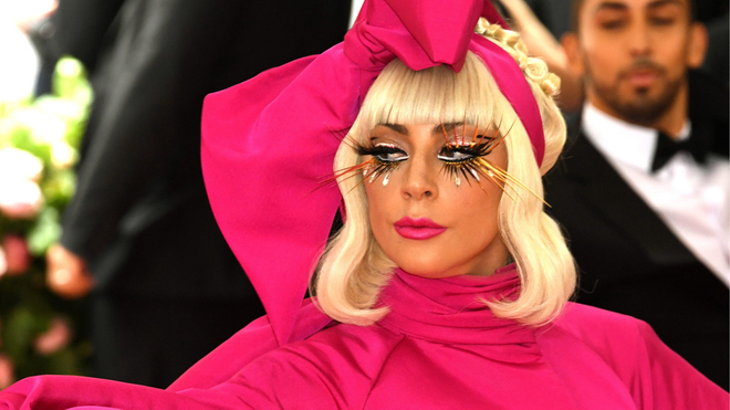 Para celebrar el mes Pride: Lady Gaga lanzará su colección de ropa junto a Versace ??️‍?