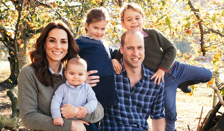 En honor a su bisabuelo: Con esta fotografía la familia real celebró el cumpleaños del príncipe George