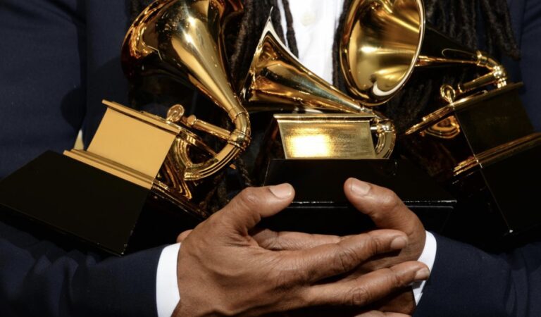 Los Grammy Awards incluirán por primera vez una cláusula de inclusión ???