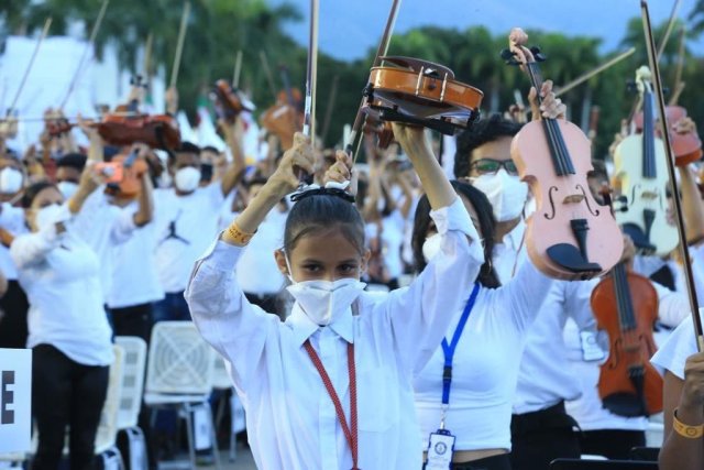 En busca de un Récord Guinness: Así se vivió la presentación de la Orquesta Sinfónica de Venezuela