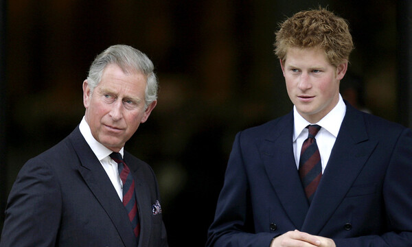 Aunque hicieron las paces, aseguran que «no todo está bien» entre los príncipes Harry y su padre Carlos