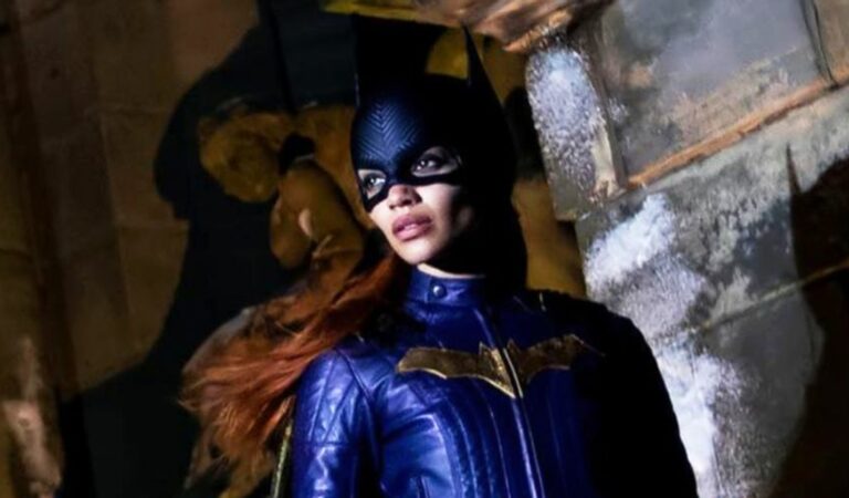 Fotos del set de Batgirl muestran a Barbara Gordon ensangrentada y golpeada