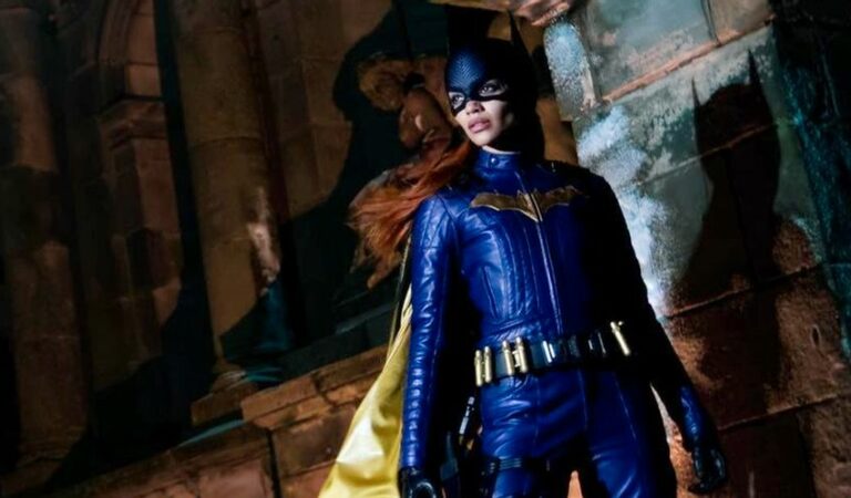La imagen de la película de Batgirl revela el primer vistazo oficial al traje de Barbara Gordon