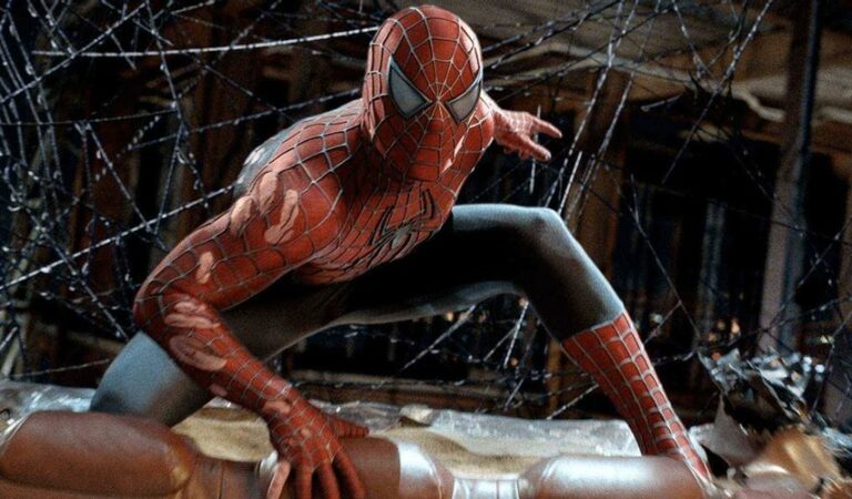 Los fanáticos exigen que Tobey Maguire haga Spider-Man 4 de Sam Raimi