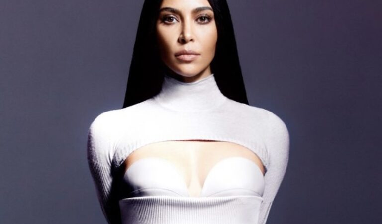 Kim Kardashian se sincera para la nueva edición de Vogue 🗣🤍