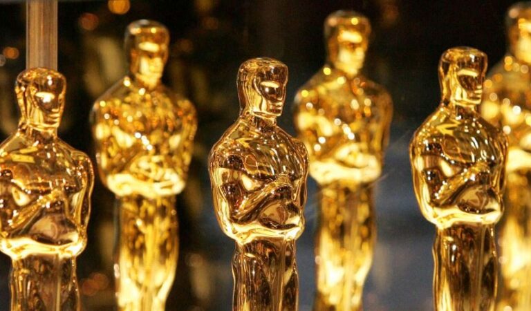 Tom Cruise, Instagram y la ética de la campaña de los Oscar: Una temporada «desordenada»