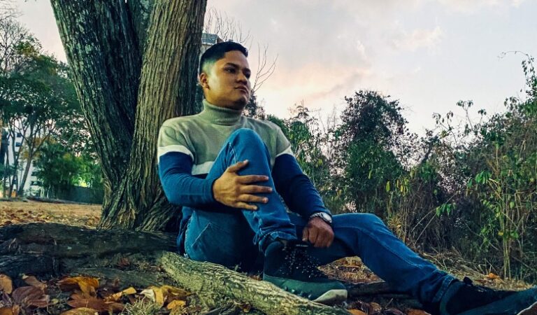 ¡Con el objetivo claro! Alexis Rivas le pone todo su corazón a la música