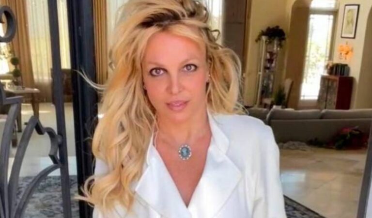 “Con profunda tristeza”: Britney Spears anunció que perdió el bebé que esperaba