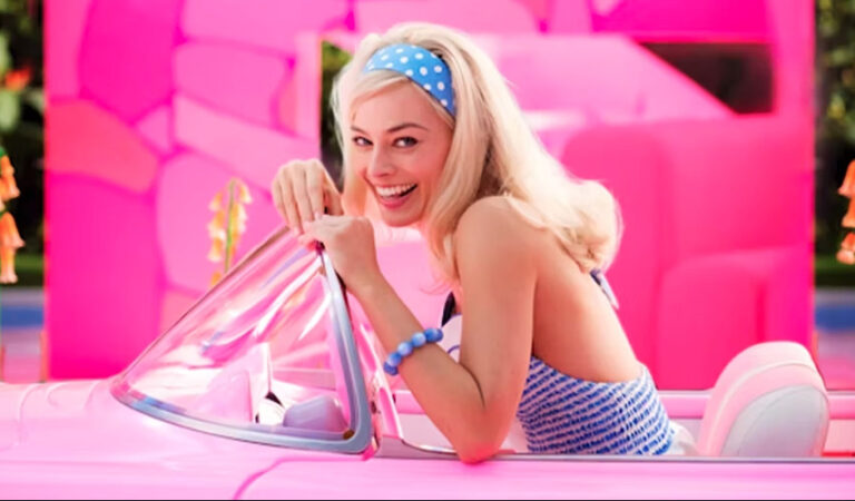 Las fotos del set de la película de Barbie revelan el traje de campana rosa de Margot Robbie