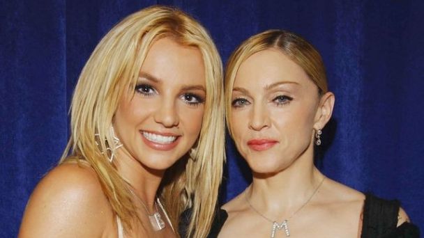 Viral, una vez más: Britney Spears y Madonna se besaron