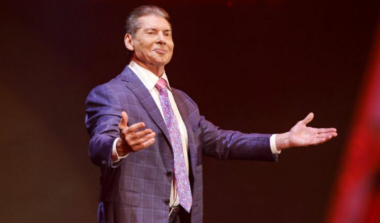La WWE investiga a Vince McMahon por soborno