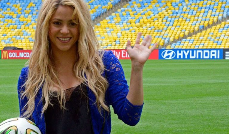 Famoso futbolista español está detrás del corazón de Shakira ❤️⚽️