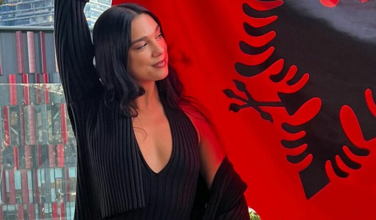 Dua Lipa recibió la nacionalidad albanesa