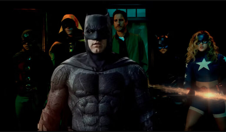 DC acaba de revelar otro Batman del Arrowverse