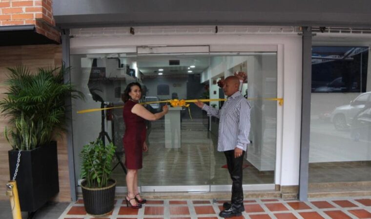 Ébano ya abrió sus puertas en Caracas para todas las mujeres y estilistas