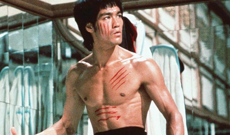 Bruce Lee podría haber muerto por beber mucha agua ??